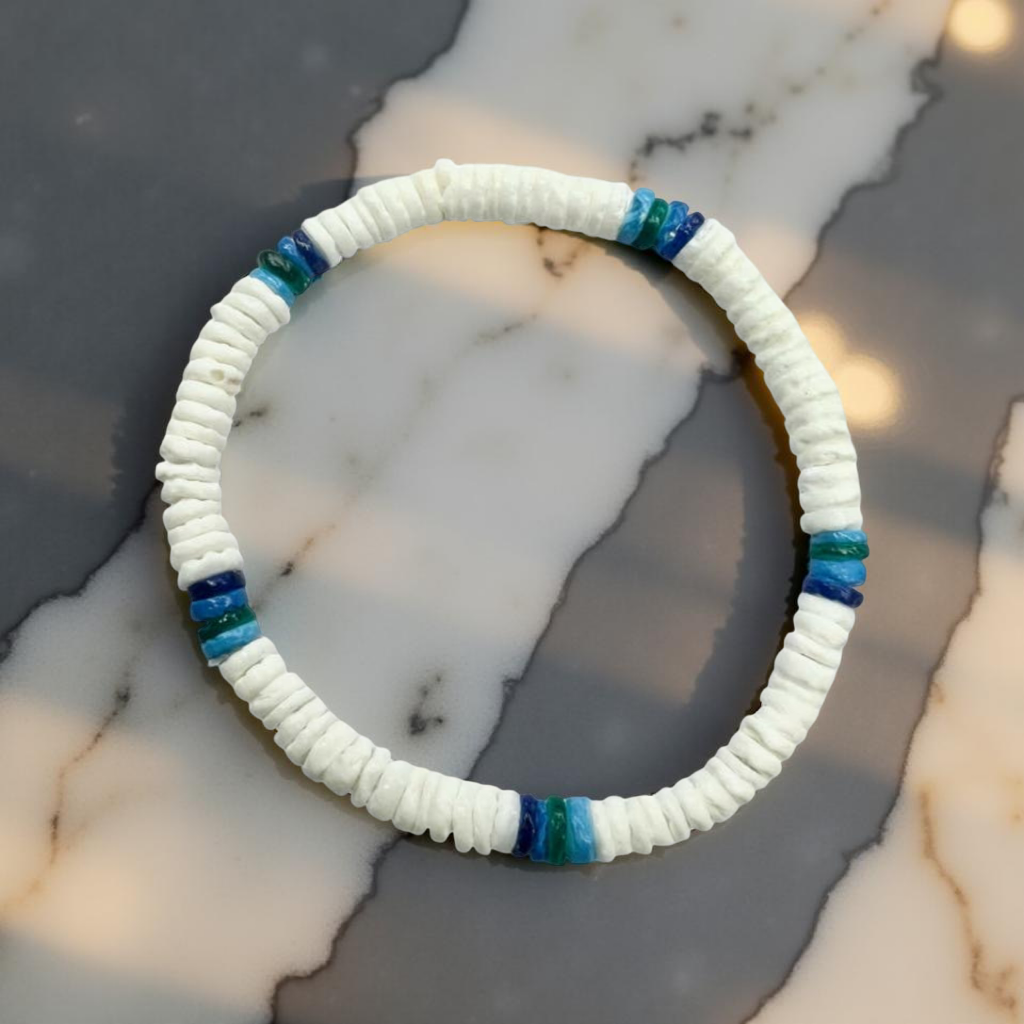 White and Blue Clam Shell Stretch Bracelet