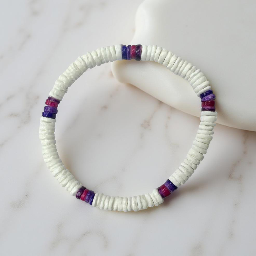 White and Purple Clam Shell Stretch Bracelet