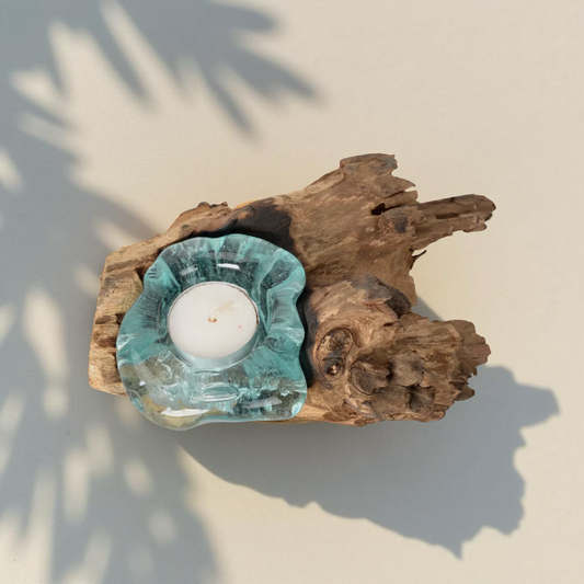 Single Molten Glass Candle In Natural Wood